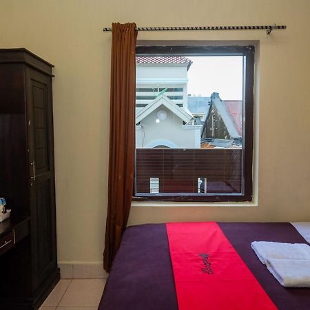 Reddoorz At Hotel Rich Parepare Near Pantai Mattirotasi エクステリア 写真