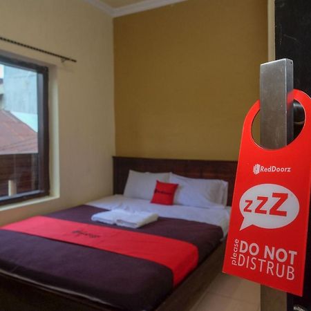 Reddoorz At Hotel Rich Parepare Near Pantai Mattirotasi エクステリア 写真