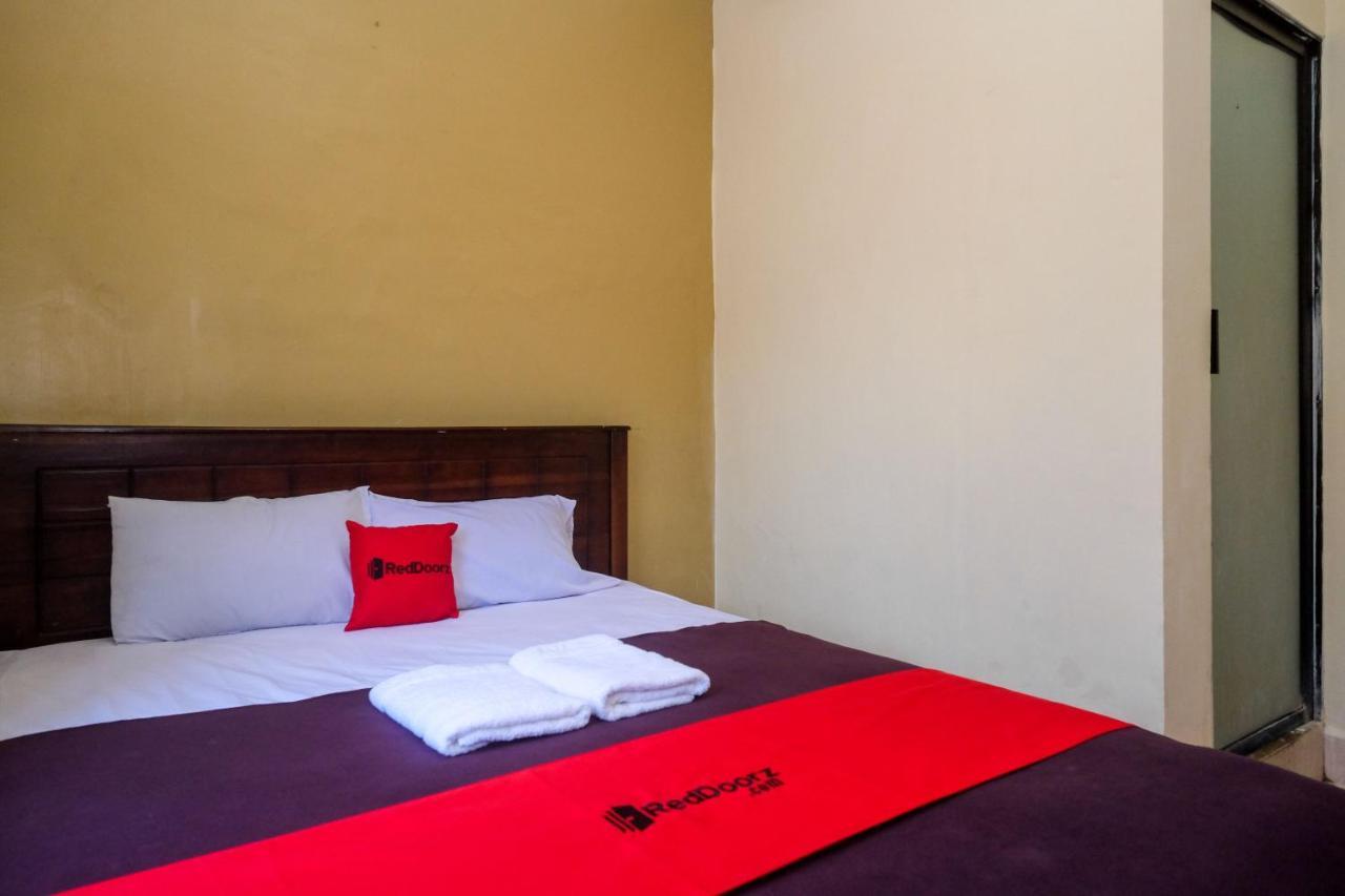 Reddoorz At Hotel Rich Parepare Near Pantai Mattirotasi エクステリア 写真