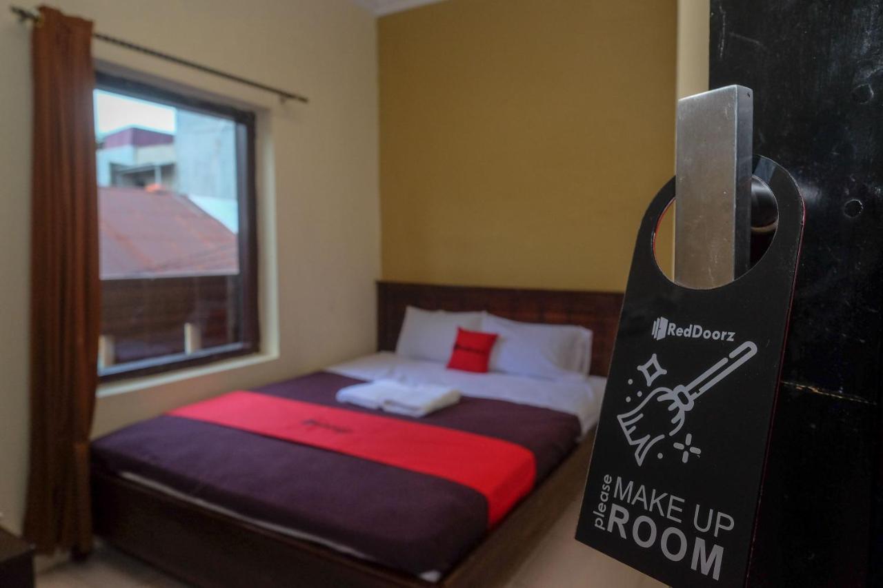 Reddoorz At Hotel Rich Parepare Near Pantai Mattirotasi エクステリア 写真
