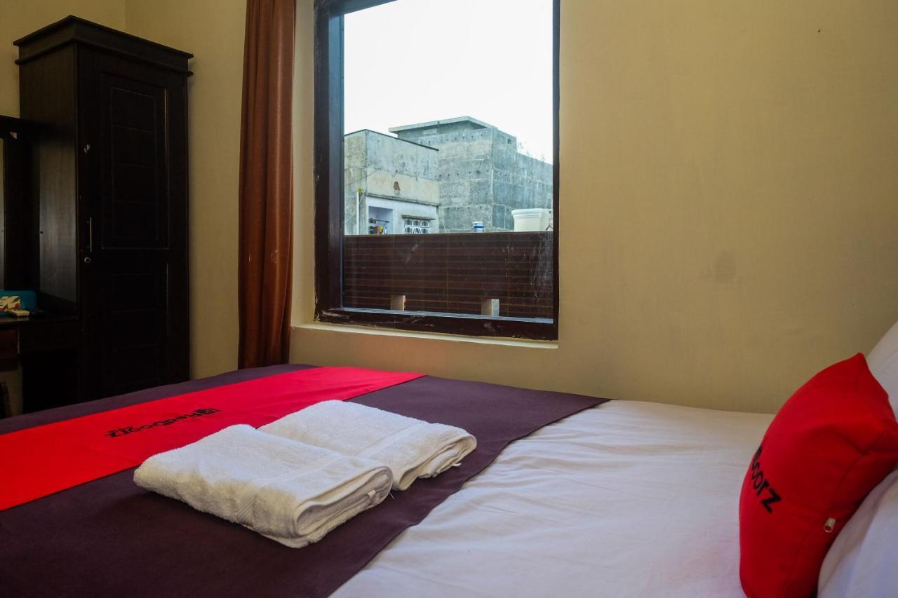 Reddoorz At Hotel Rich Parepare Near Pantai Mattirotasi エクステリア 写真