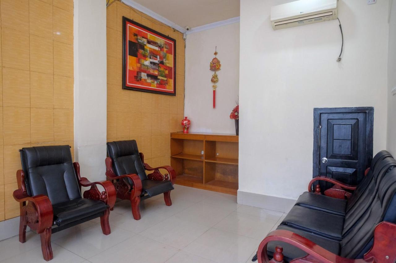Reddoorz At Hotel Rich Parepare Near Pantai Mattirotasi エクステリア 写真